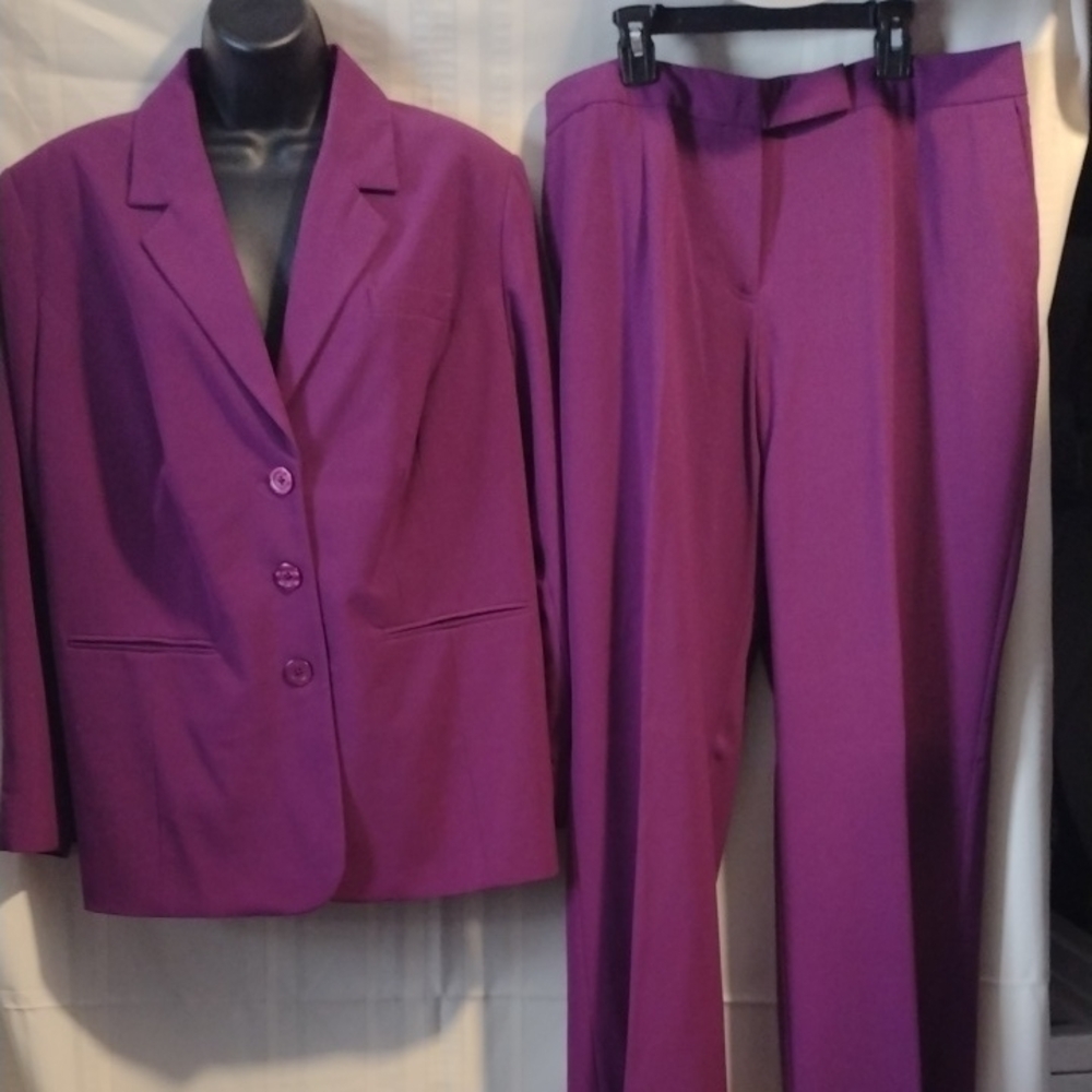 Jessica London Purple Pantsuit with Tailored Blazer and Straight-Leg Trousers